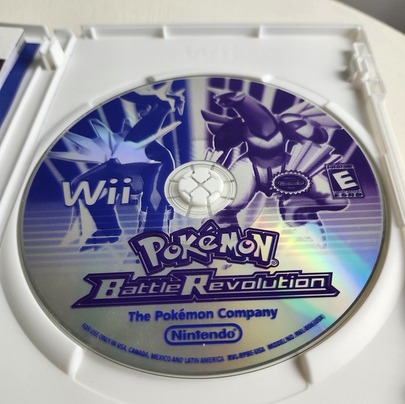 Pokemon Battle Revolution Nintendo Wii Game CIB Complete With Manual - Picture 5 of 6